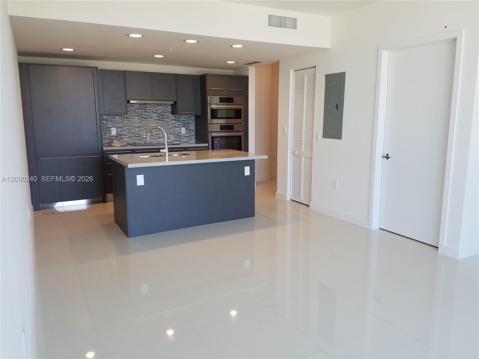 7875 NW 107th Ave # 711, Doral FL 33178 photo 3