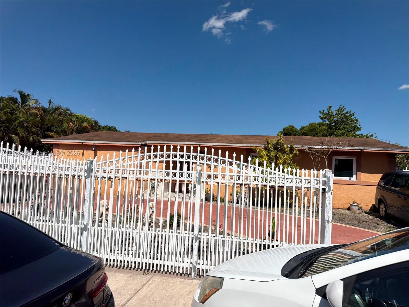 19205 NW 47th Pl, Miami Gardens FL 33055 photo 3