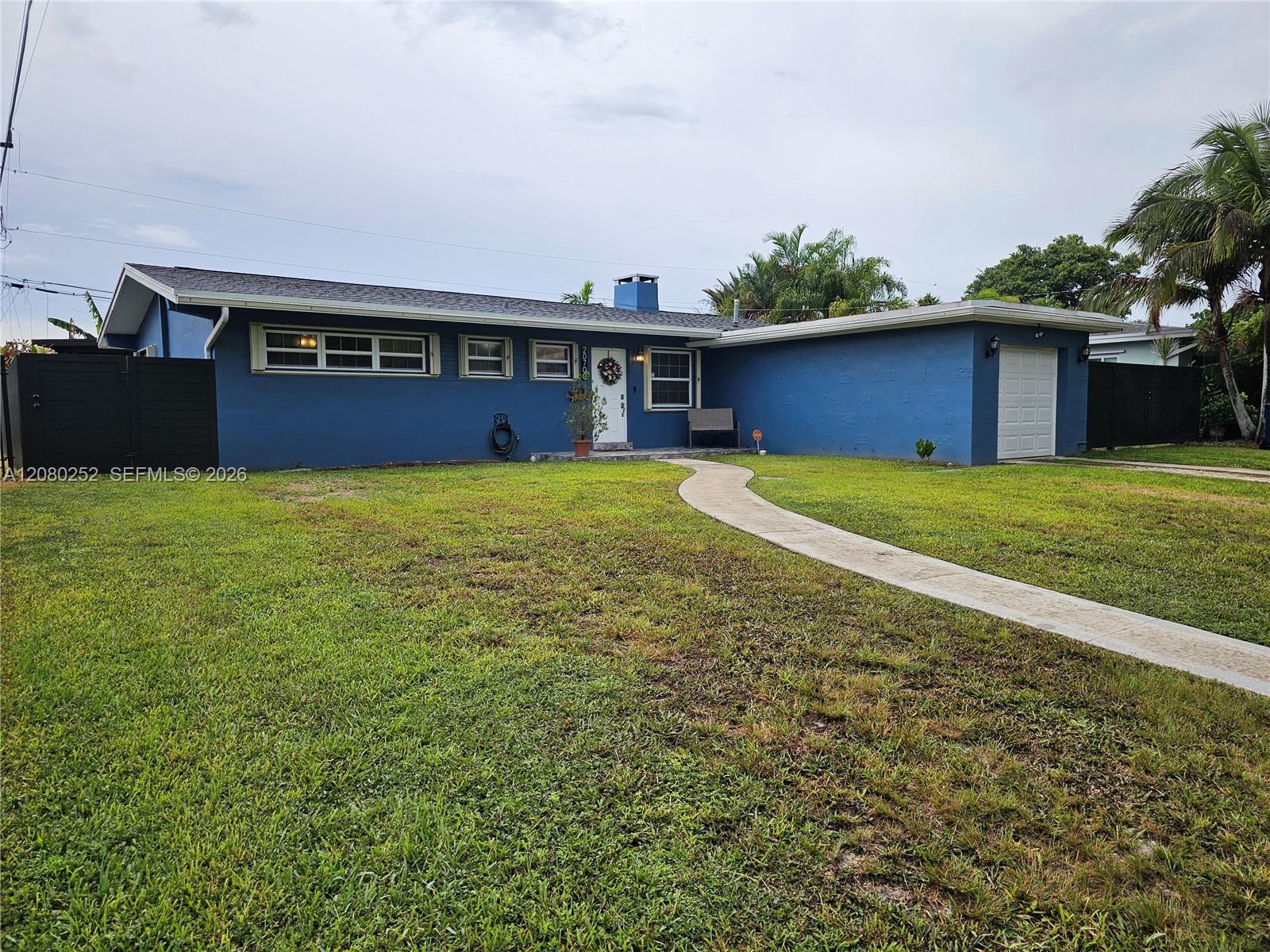 20700 Leeward Ln, Cutler Bay FL 33189