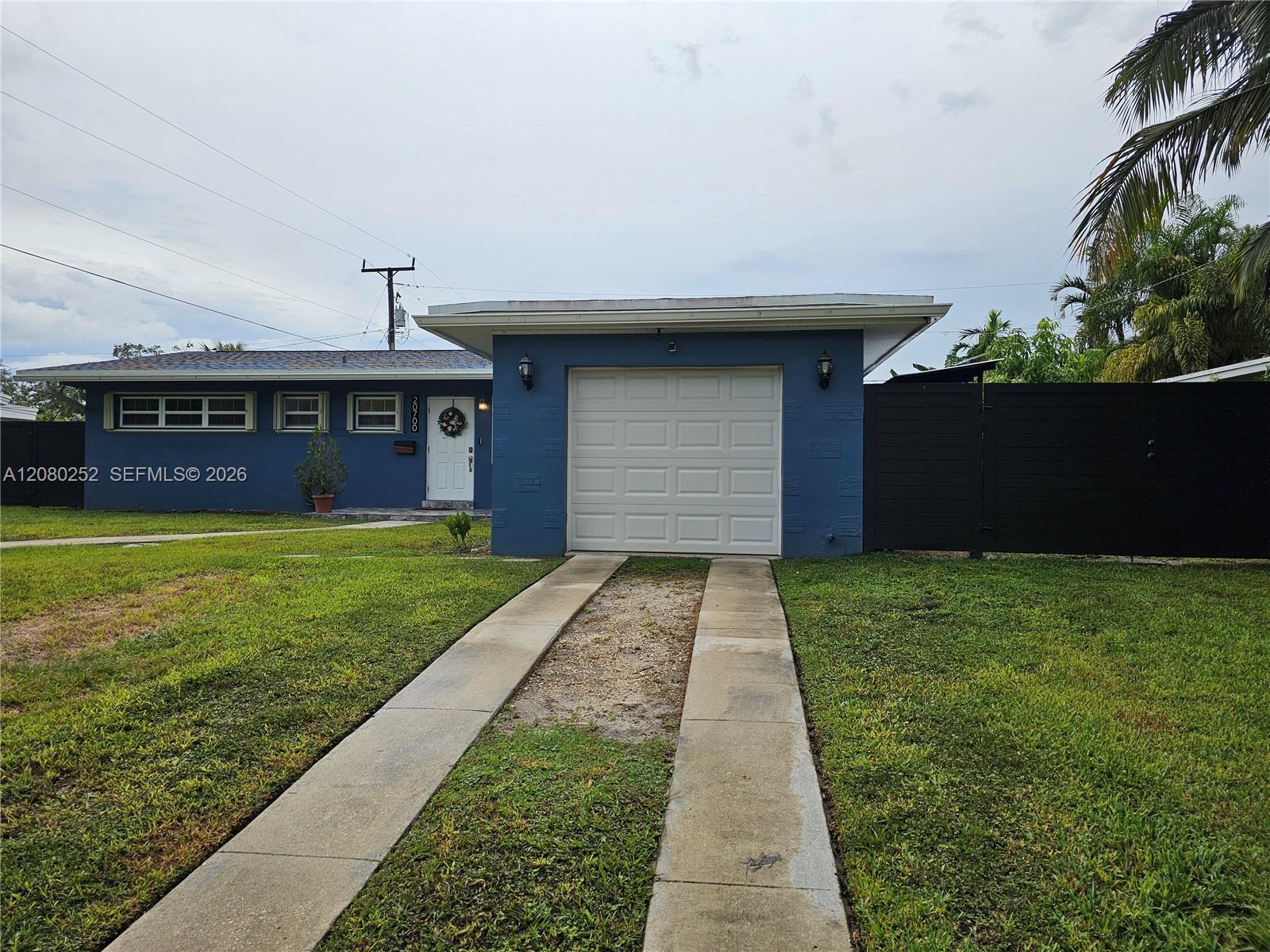 20700 Leeward Ln, Cutler Bay FL 33189 photo 5
