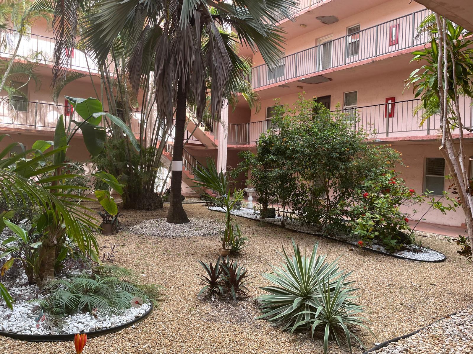 2851 SOMERSET Drive # 111, Lauderdale Lakes FL 33311 photo 4