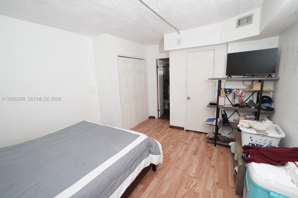 1780 NE 191st St # 2, Miami FL 33179 photo 5