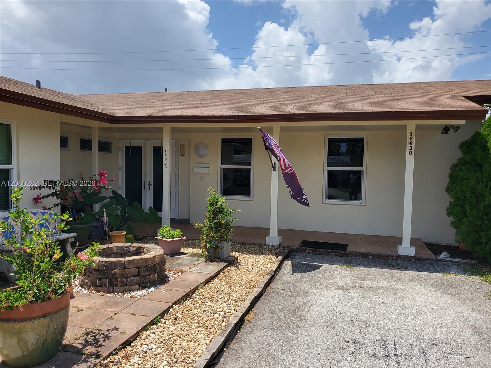16630 SW 102nd Pl, Miami FL 33157