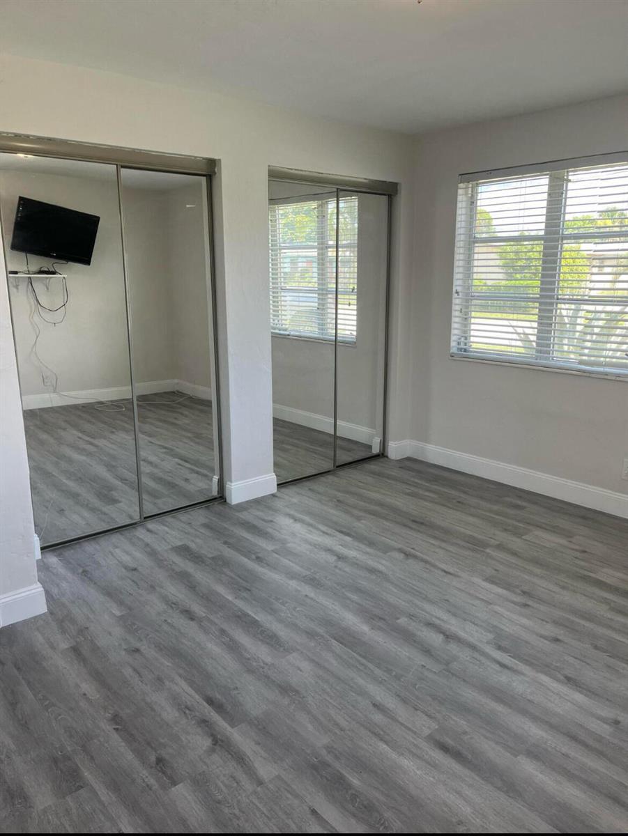 1211 W 27TH Street, Riviera Beach FL 33404 photo 5