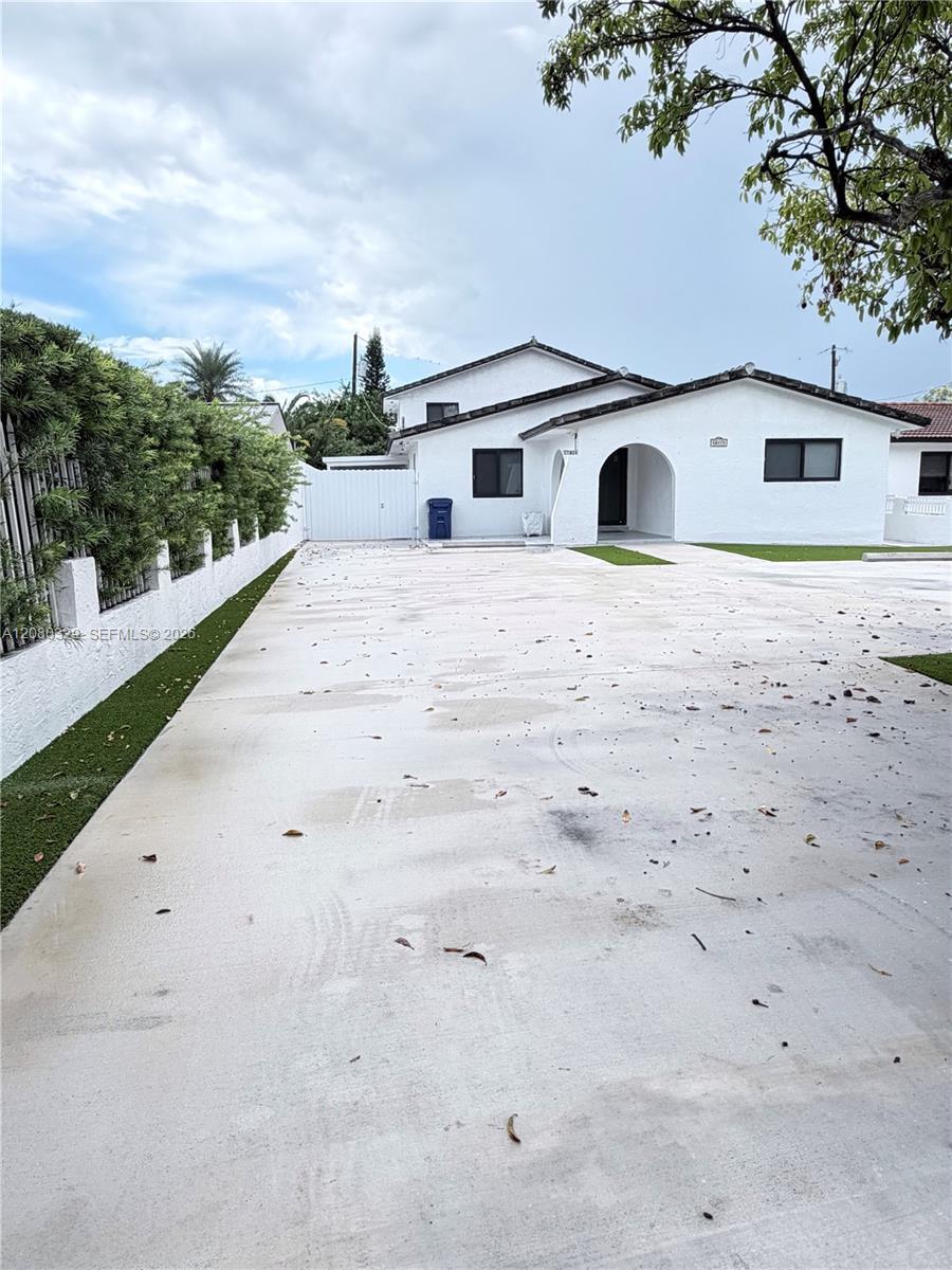 11870 SW 5th St # 1, Miami FL 33184