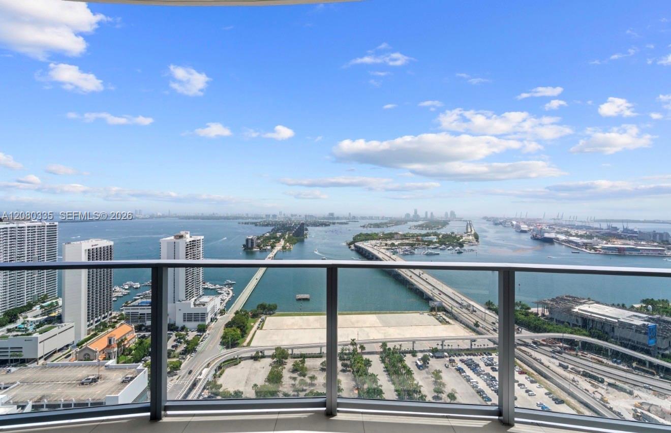 1400 biscayne # 3805, Miami FL 33132