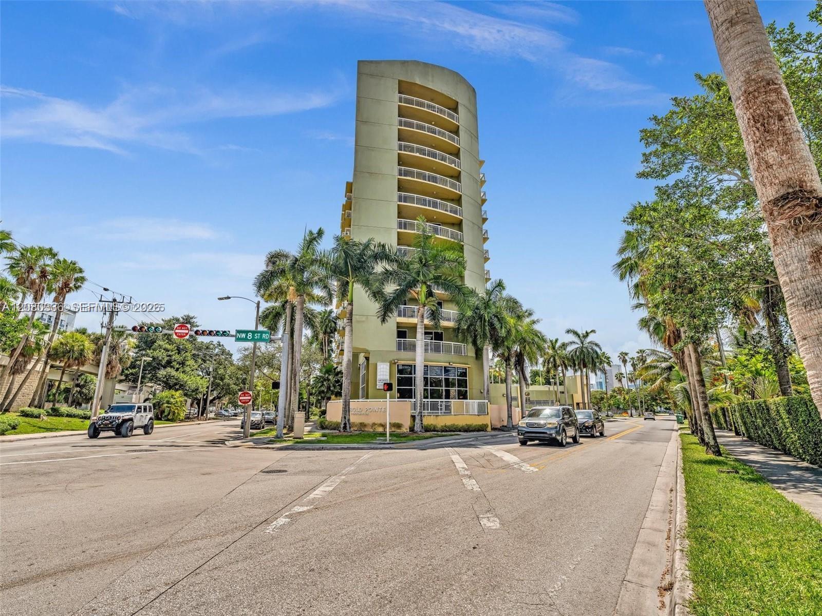 816 NW 11th St # 902, Miami FL 33136