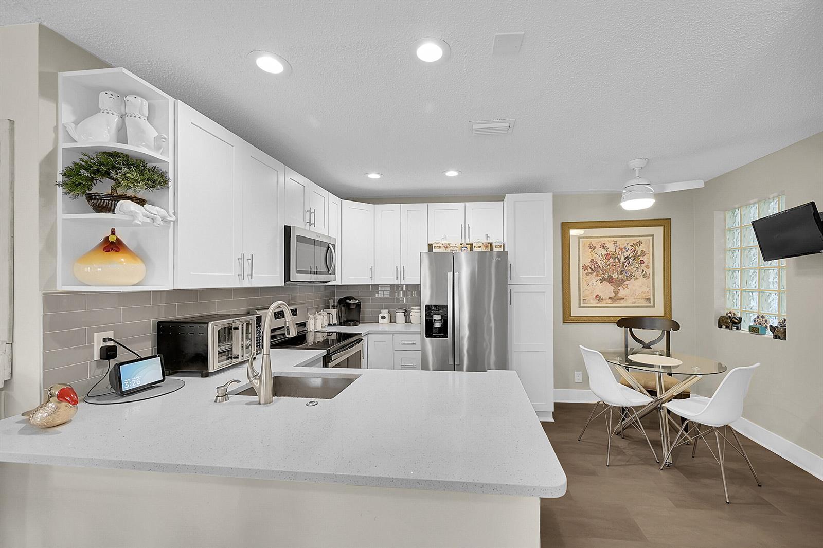 5418 FIRENZE Drive # D, Boynton Beach FL 33437 photo 2