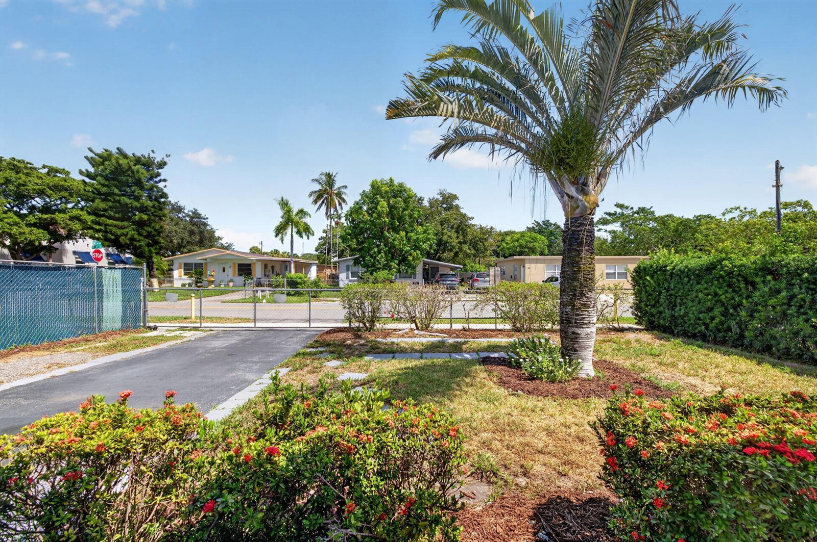 1718 NW 7TH Street, Fort Lauderdale FL 33311 photo 2