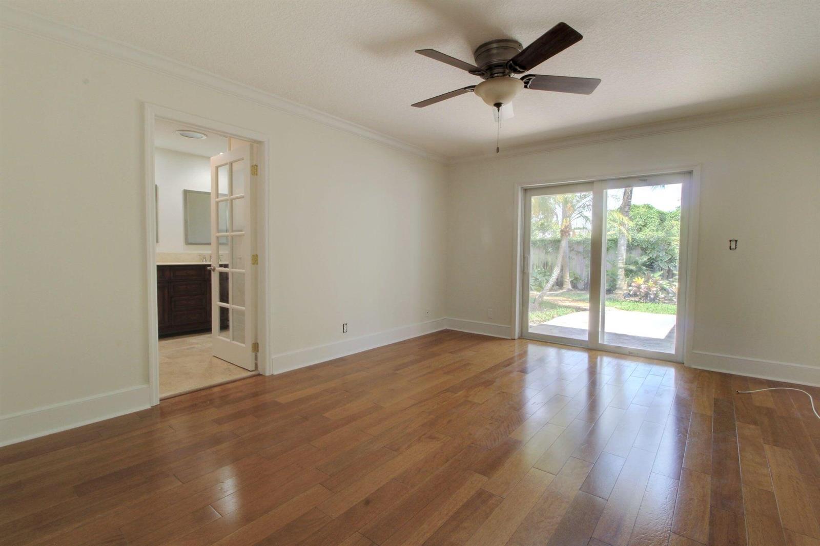949 GREENSWARD Lane, Delray Beach FL 33445 photo 5
