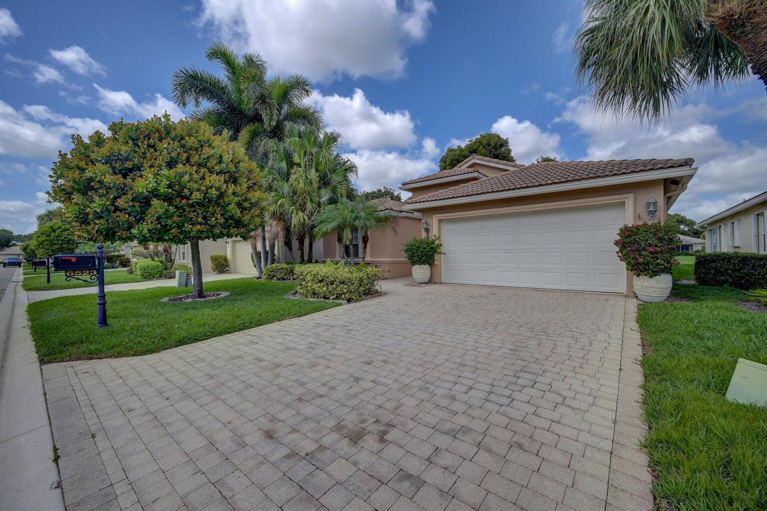 6523 Vía Trento, Delray Beach FL 33446 photo 2