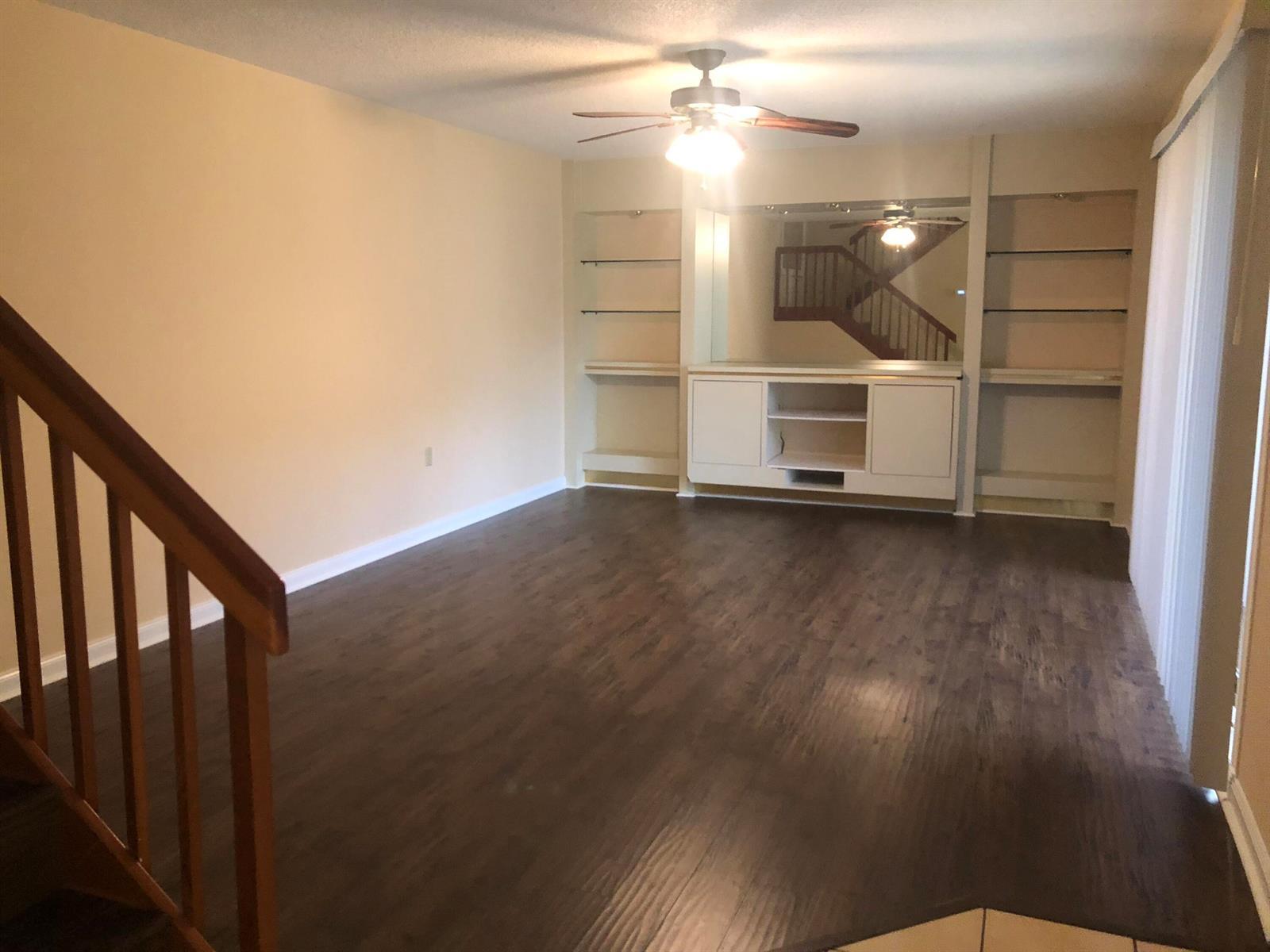 8008 80TH Way, West Palm Beach FL 33407 photo 2