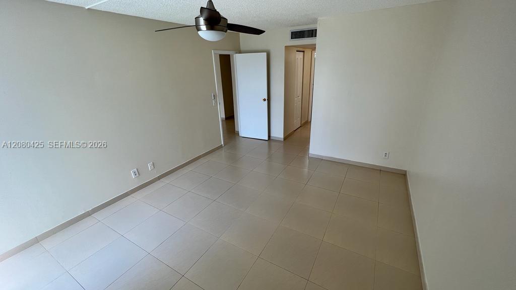 20500 W Country Club Dr # 204, Aventura FL 33180 photo 5