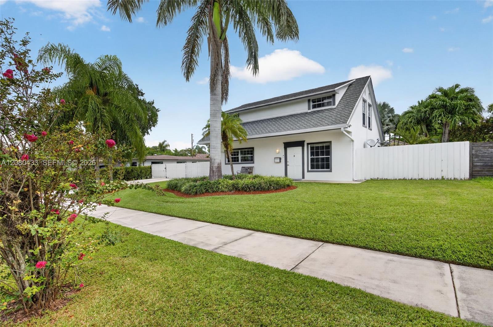 18211 SW 95th Ct, Palmetto Bay FL 33157 photo 3