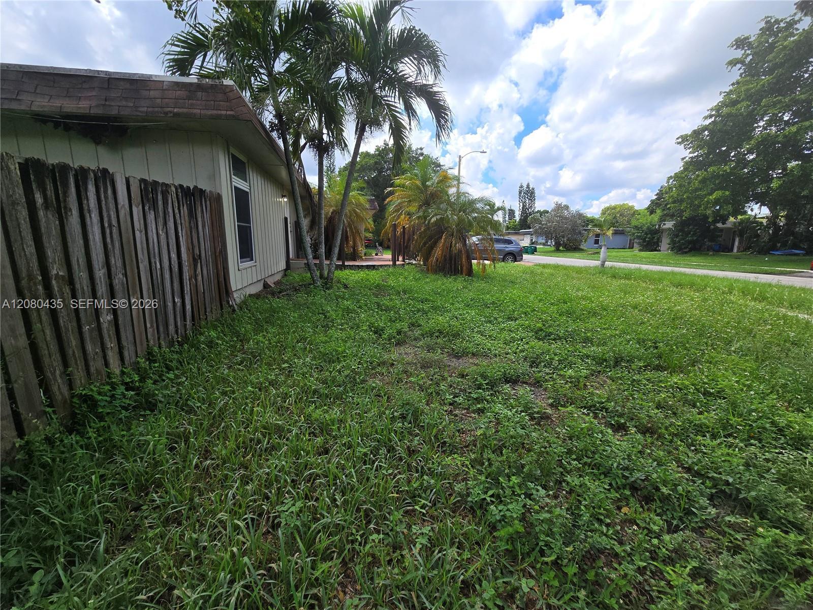 7912 NW 73rd Ave, Tamarac FL 33321 photo 3