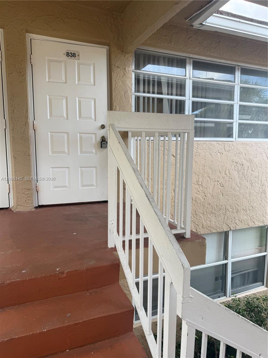 838 Twin Lakes Dr, Coral Springs FL 33071 photo 2