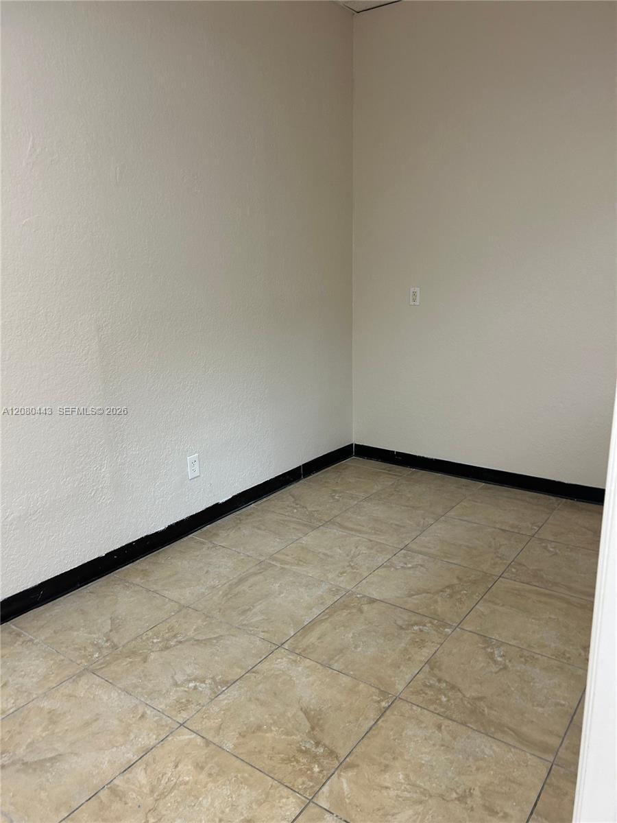 5450 W 16th Ave, Hialeah FL 33012 photo 4