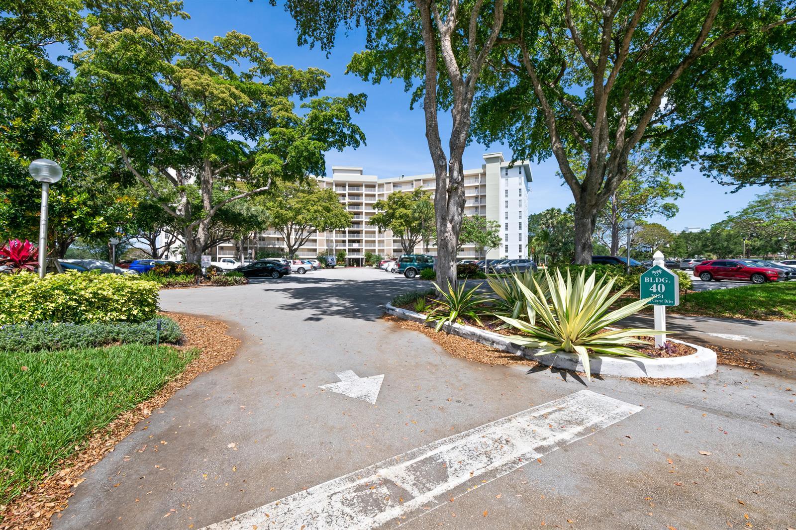 3051 N COURSE Drive # 211, Pompano Beach FL 33069 photo 2
