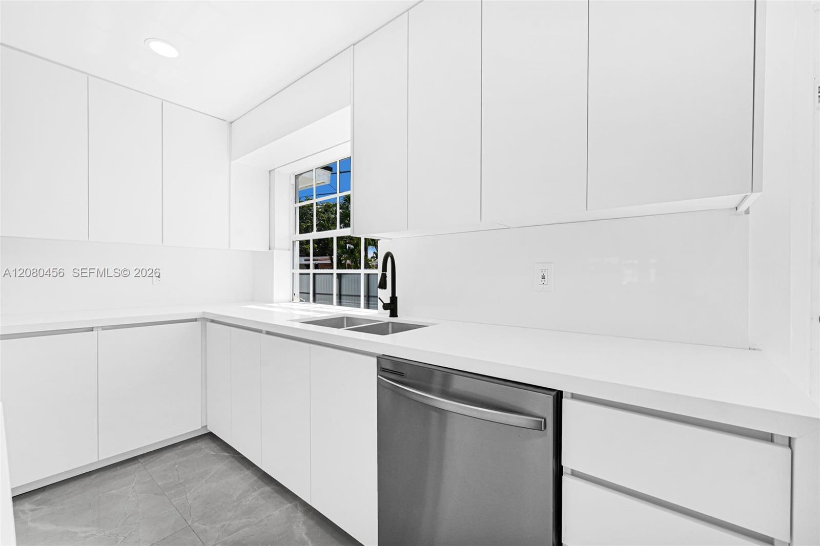 4040 SW 108th Ave, Miami FL 33165 photo 3