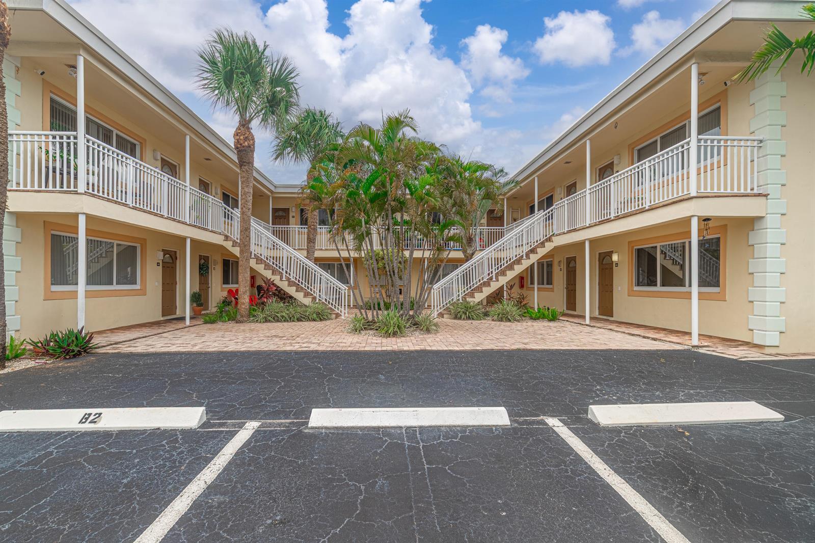 1649 SE 4th Street # B3, Deerfield Beach FL 33441 photo 3