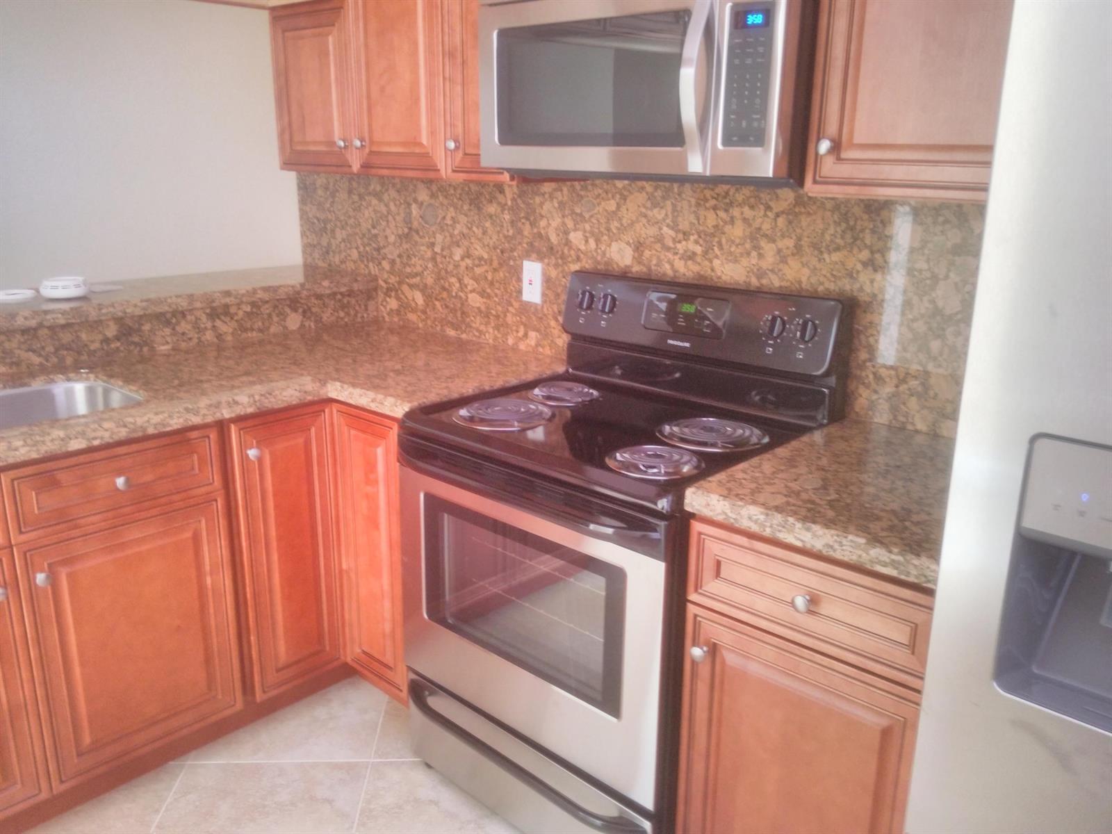 3710 Whitehall Drive # 103, West Palm Beach FL 33401 photo 2