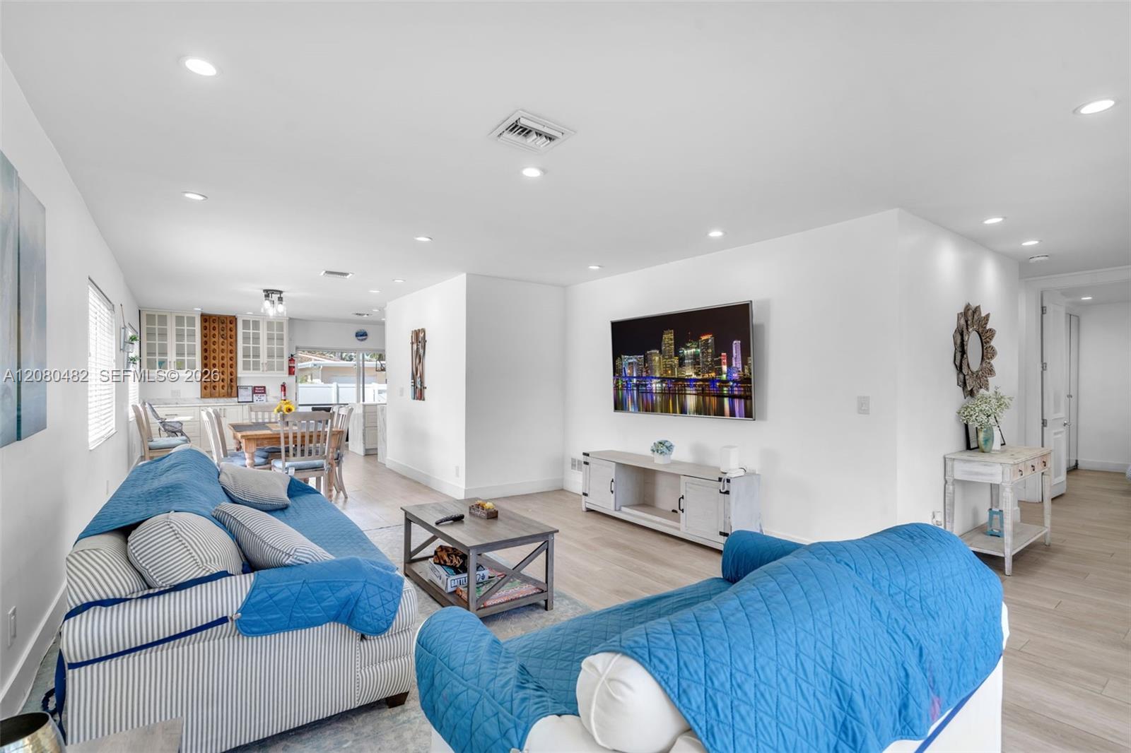 821 Harrison St # 821, Hollywood FL 33019 photo 2