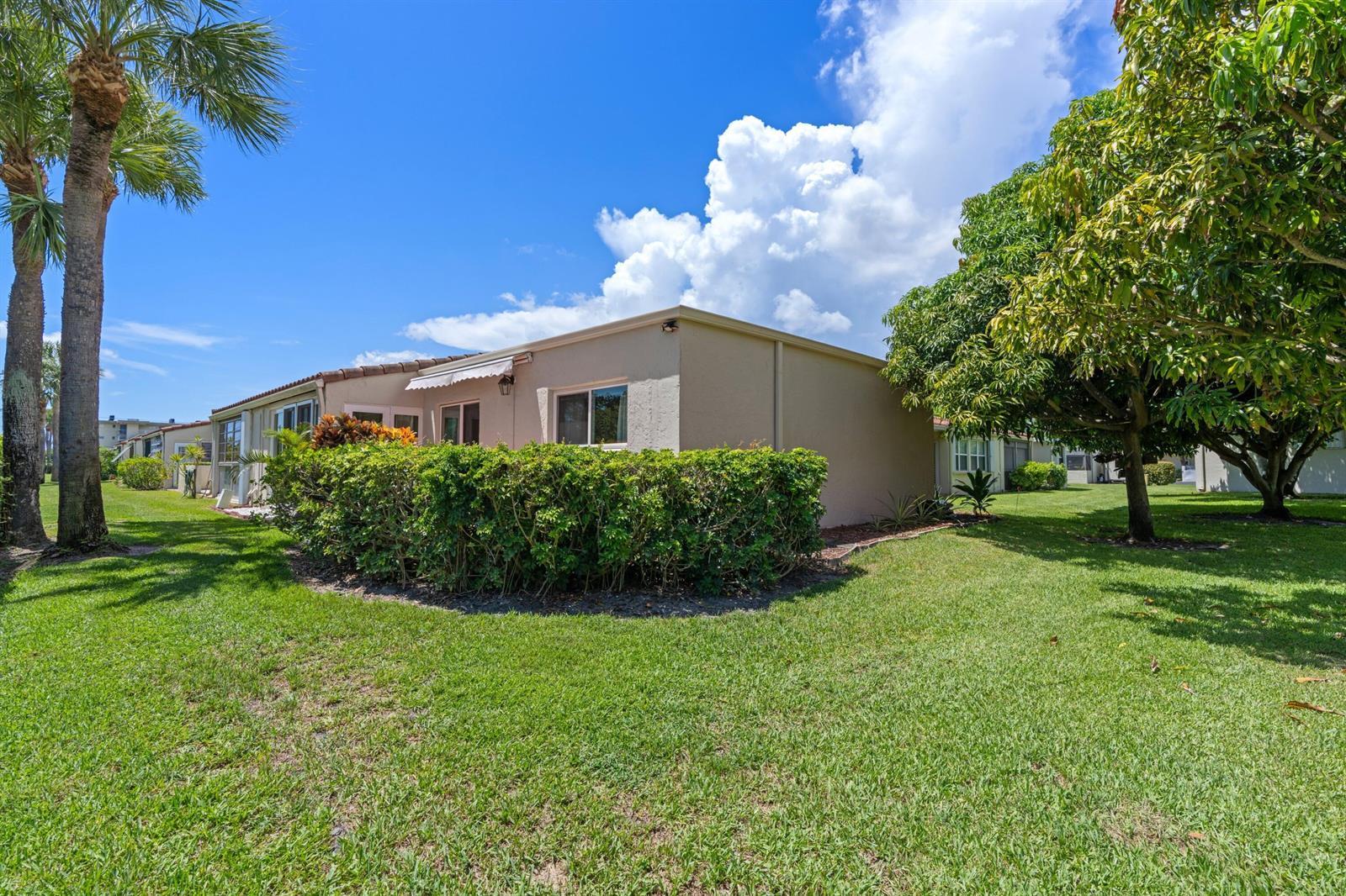 2534 Boundbrook Drive S # 115, West Palm Beach FL 33406 photo 2