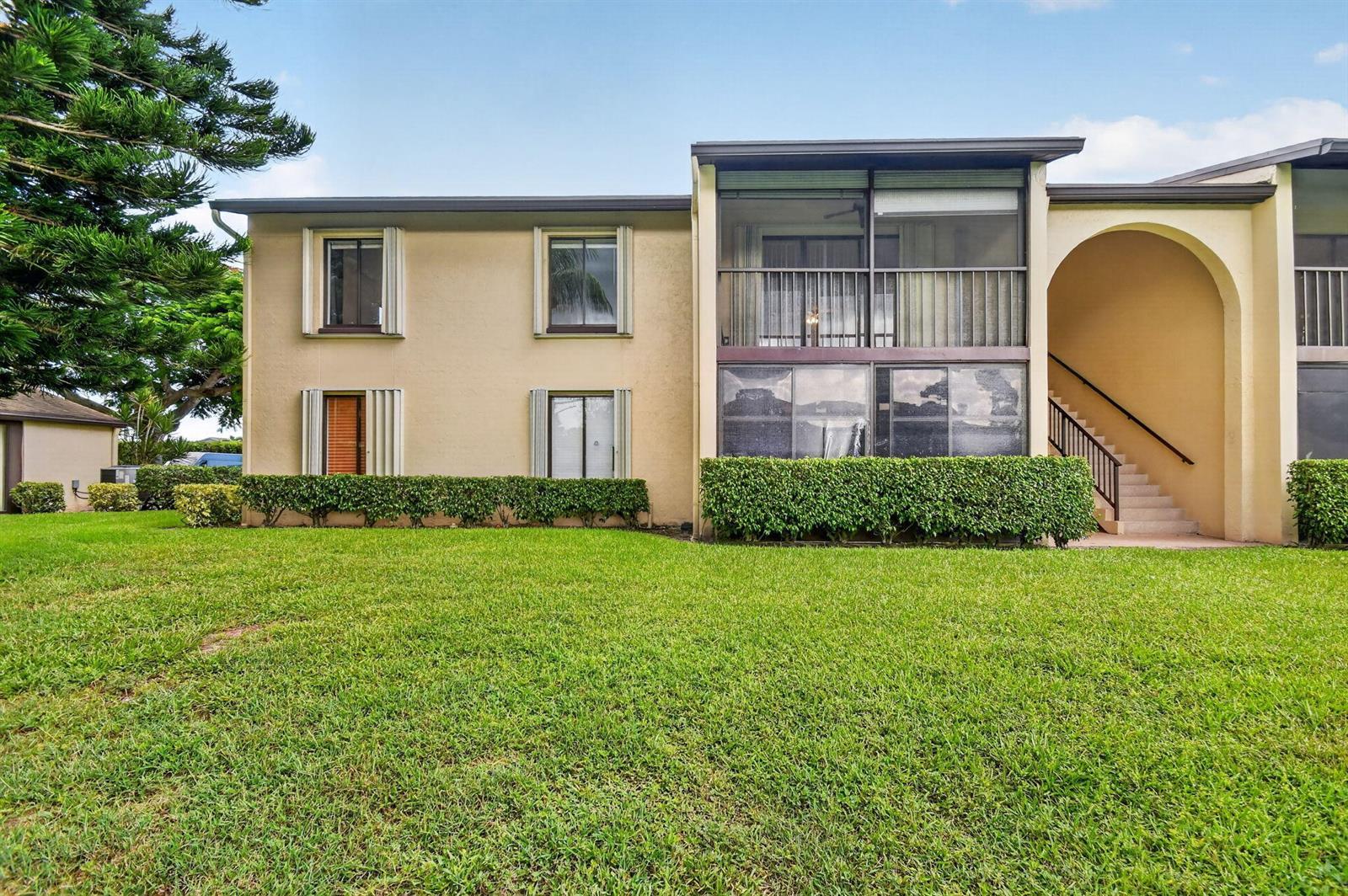 623 Sea Pine Way # E2, FL 33415