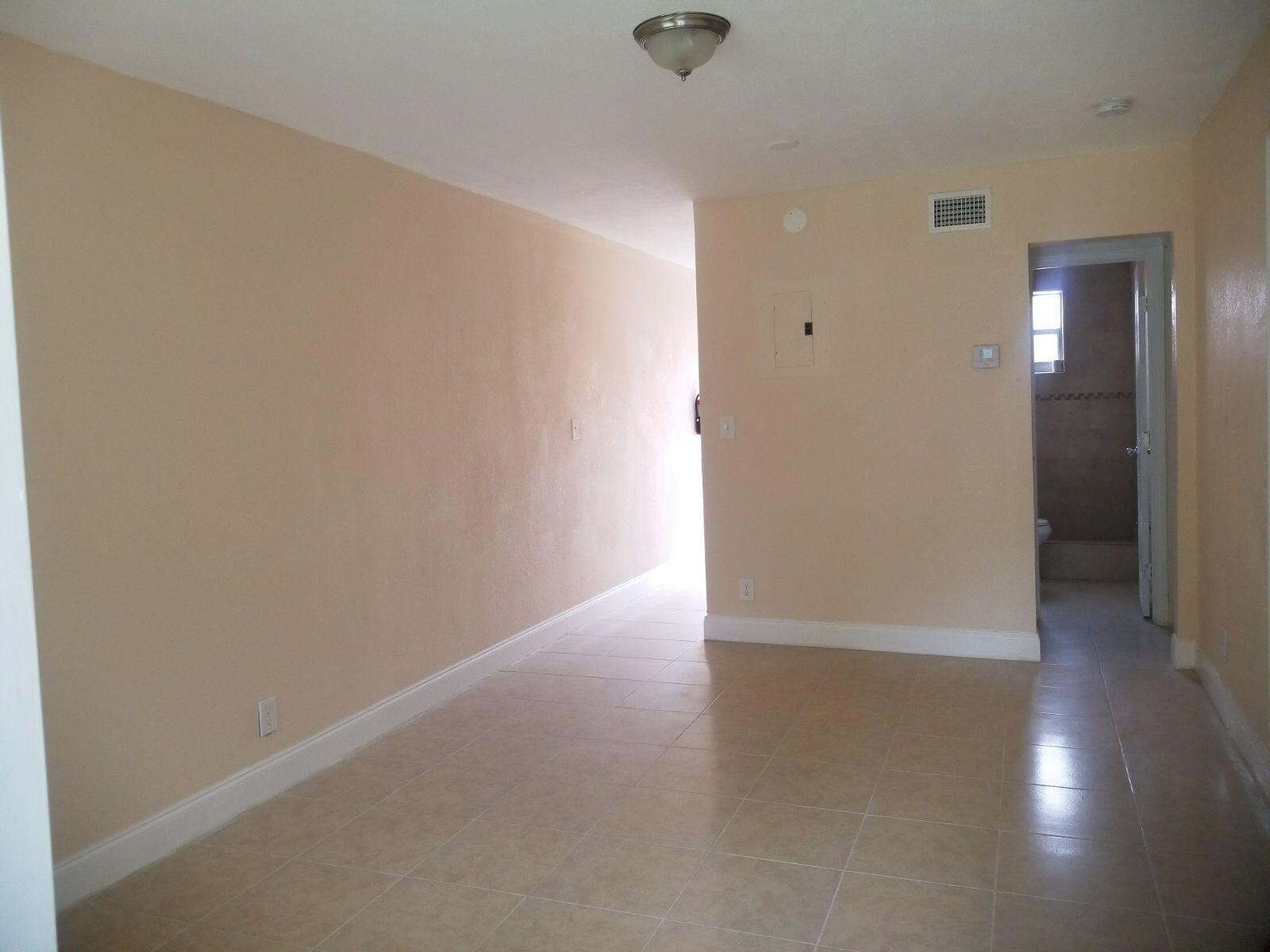 418 NW 13th Avenue, Fort Lauderdale FL 33311 photo 3