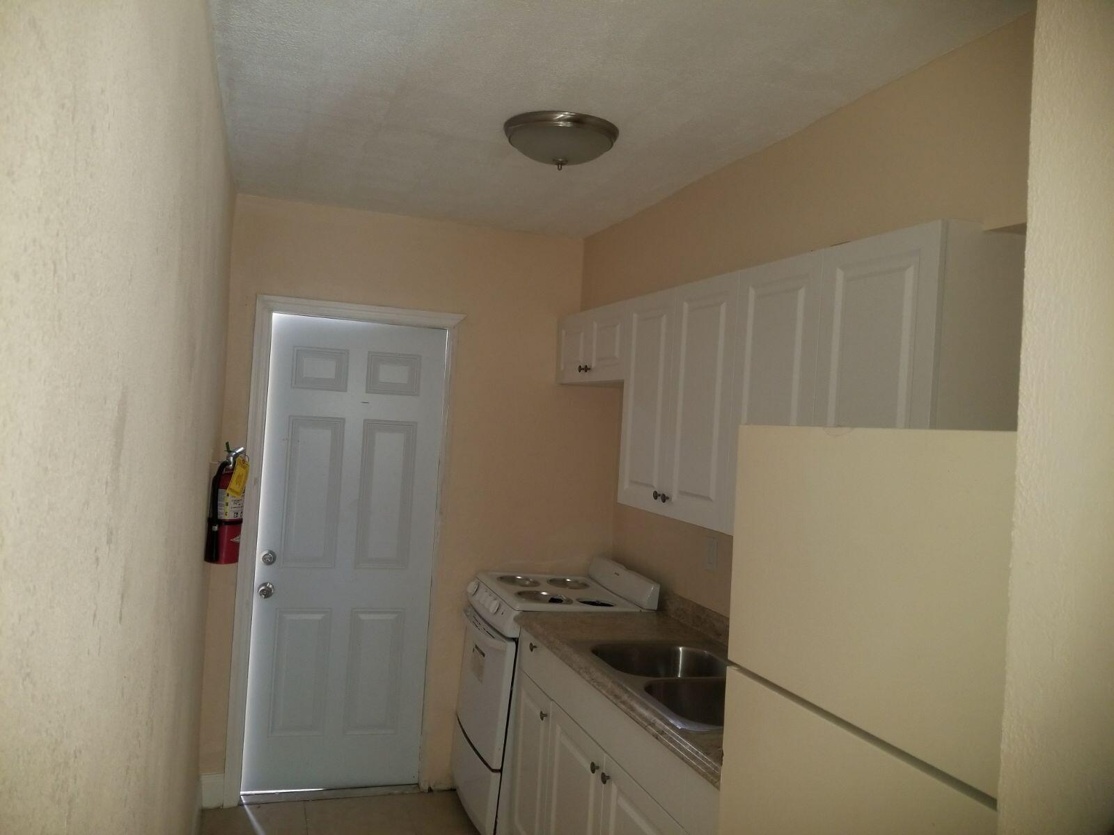 418 NW 13th Avenue, Fort Lauderdale FL 33311 photo 4