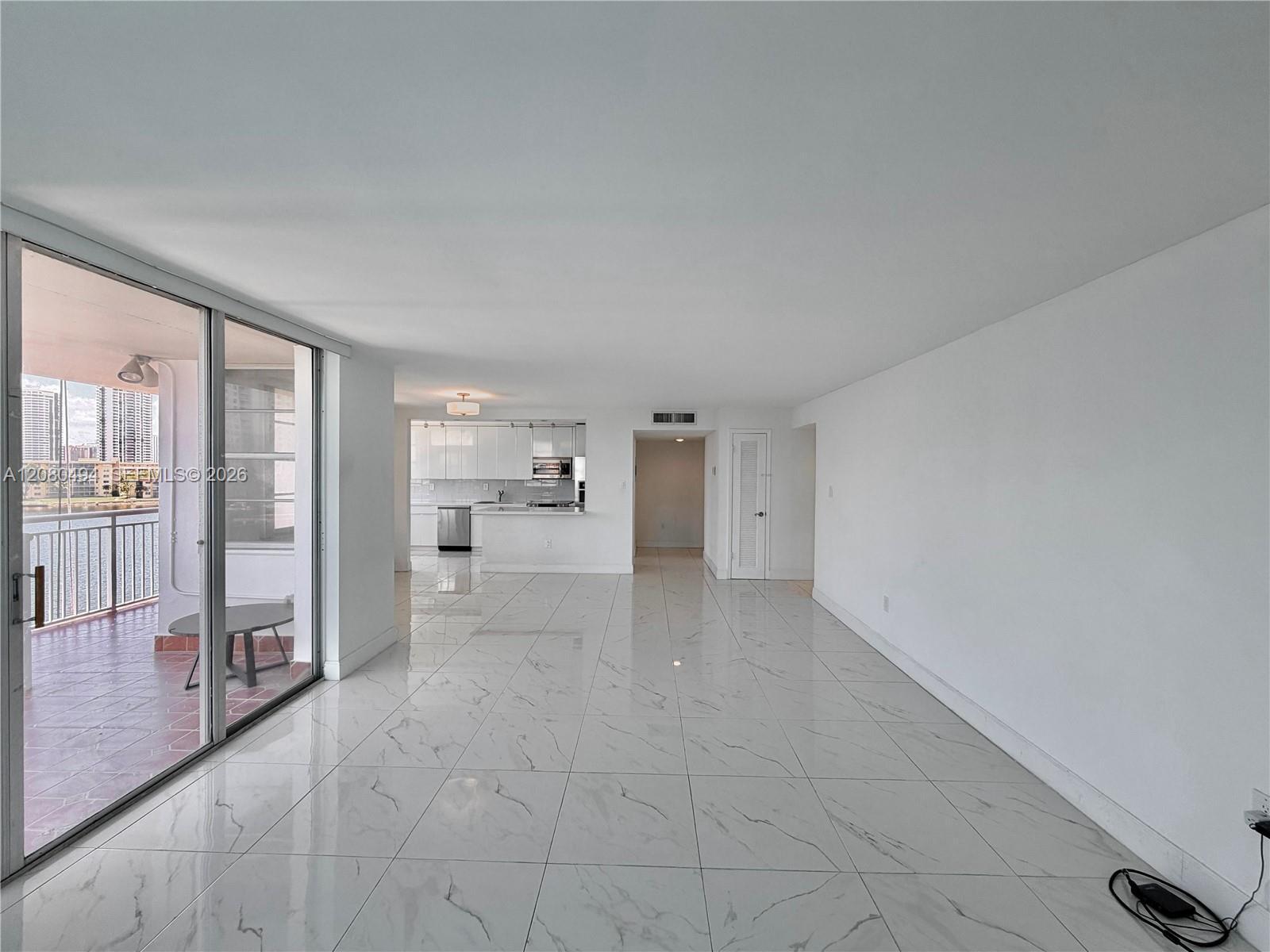 18081 Biscayne Blvd # 504, Aventura FL 33160 photo 4