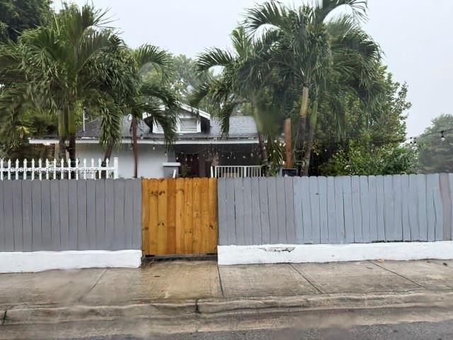 812 NW 29th Ter, Miami FL 33127 photo 4