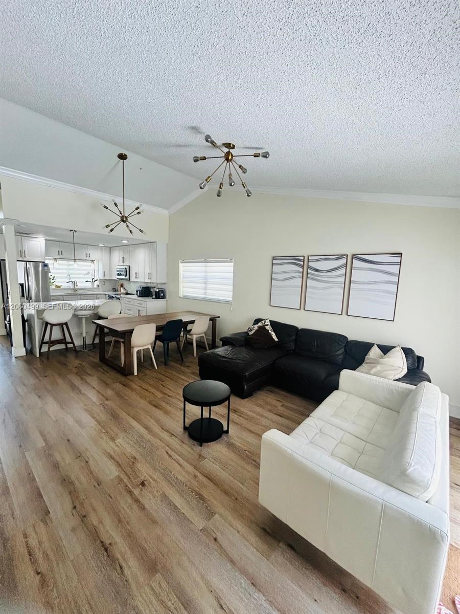 7342 NW 38th Pl, Coral Springs FL 33065 photo 4