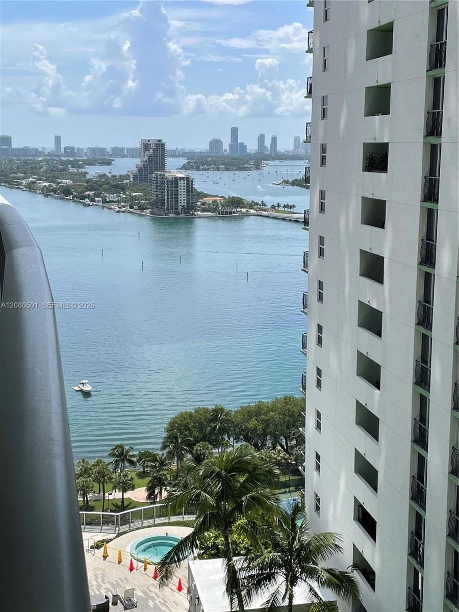 488 NE 18th St # 2204, Miami FL 33132 photo 2