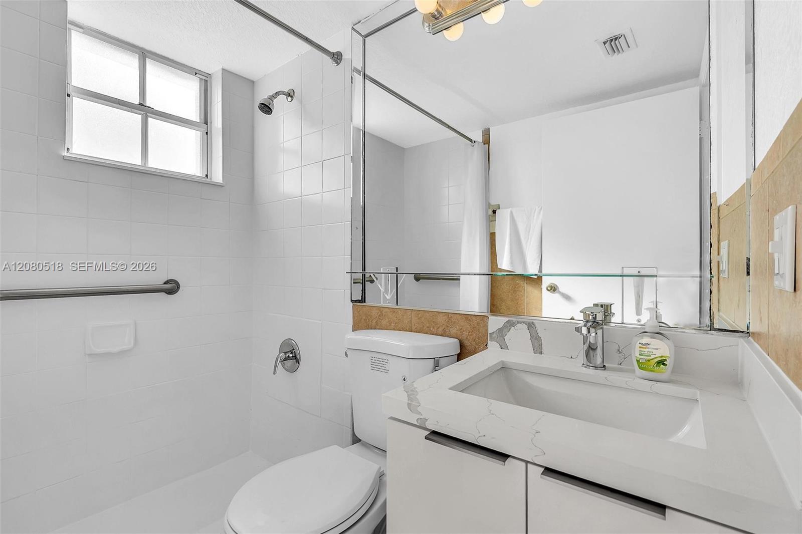 199 SW 12th Ave # 313E, Miami FL 33130 photo 3
