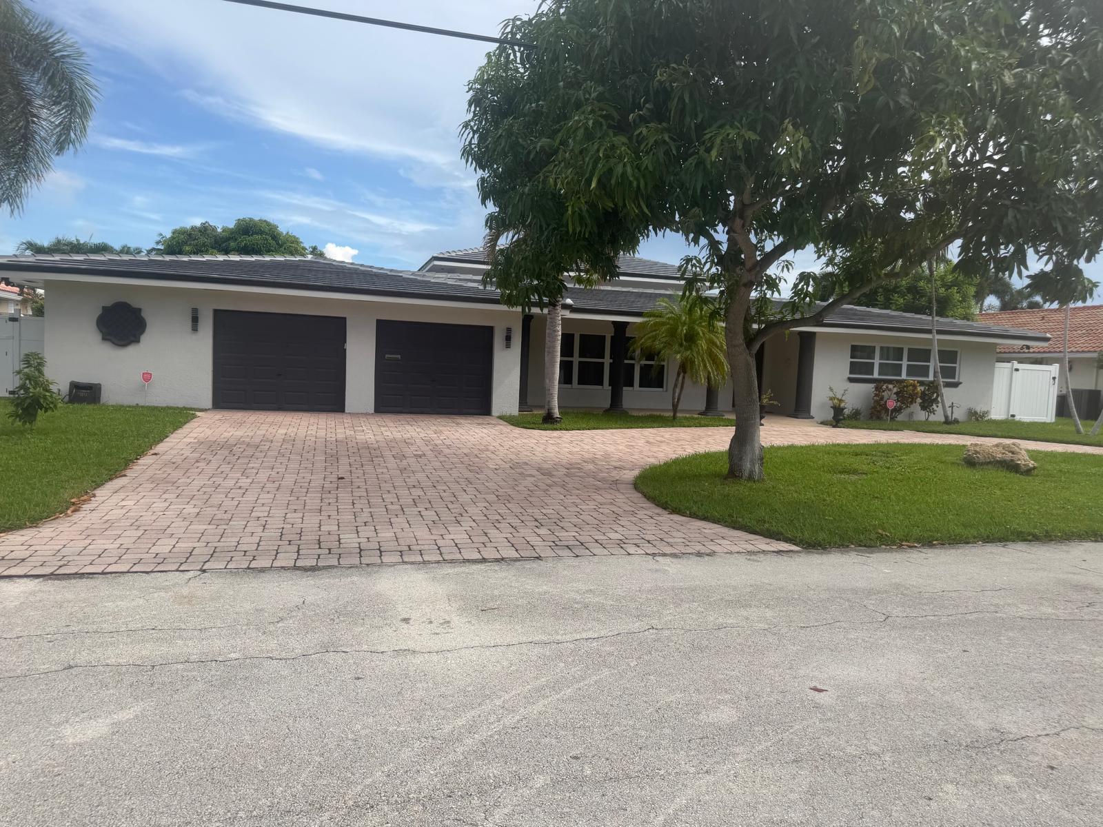2121 NE 29TH Street, Lighthouse Point FL 33064 photo 2