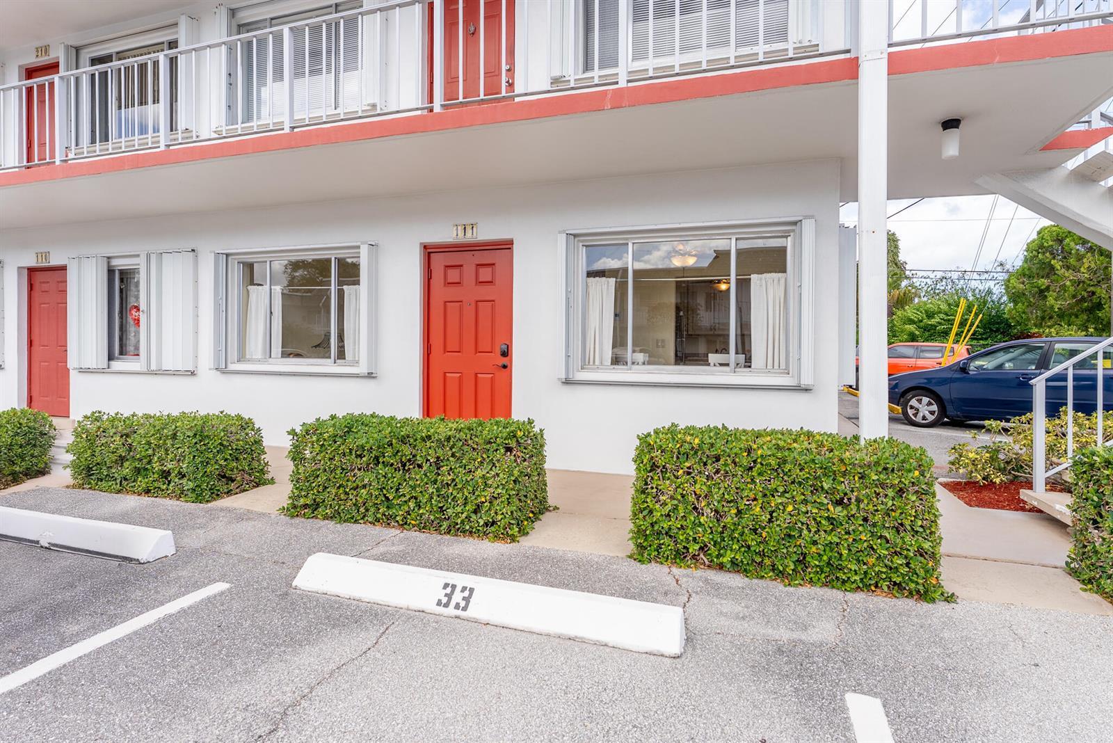 2840 Lake Osborne Drive # 111, Lake Worth FL 33461 photo 2
