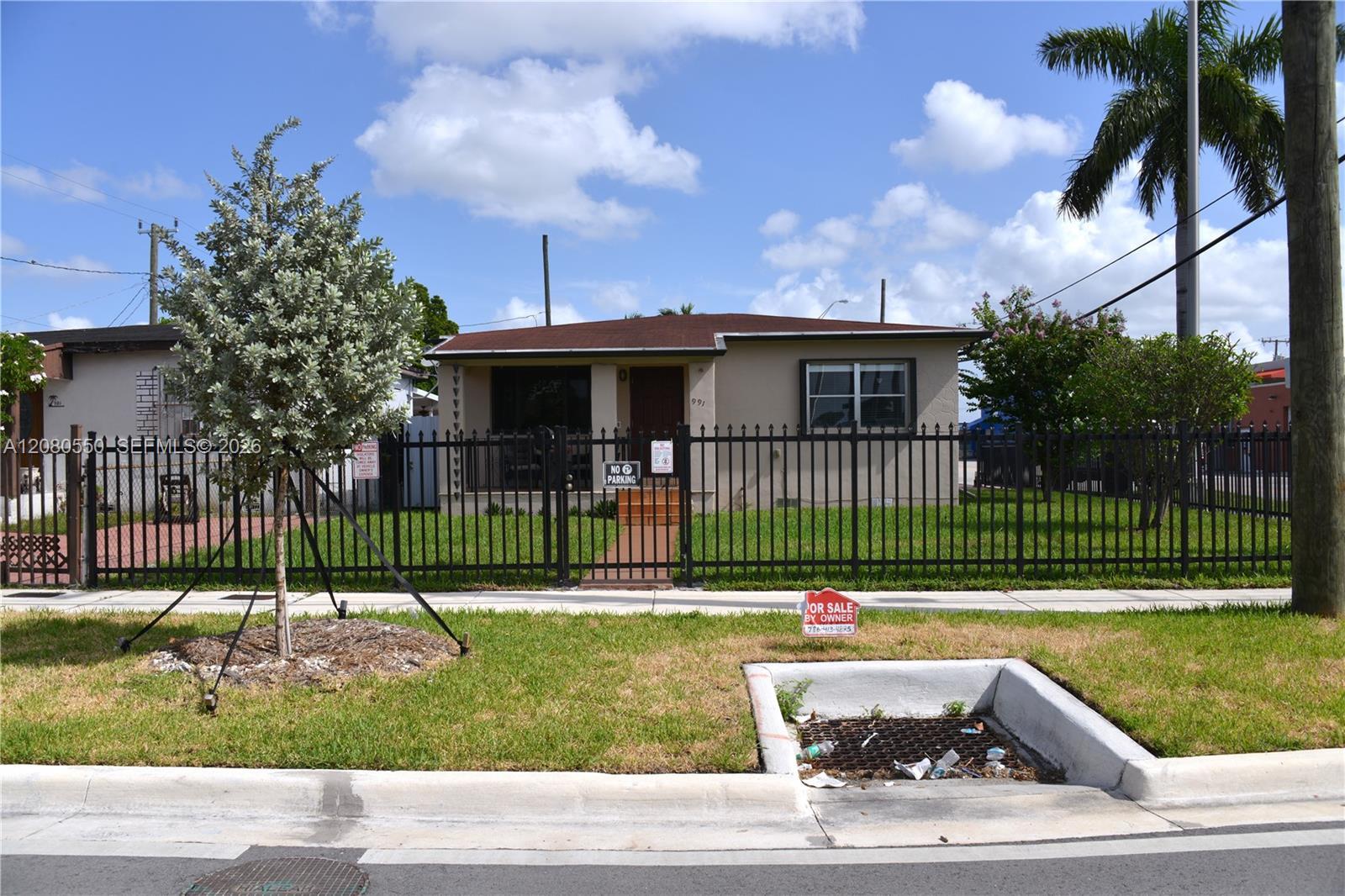 991 E 47th St, Hialeah FL 33013 photo 2
