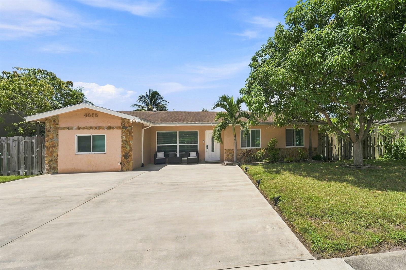 4665 NW 113TH Avenue, Sunrise FL 33323 photo 4
