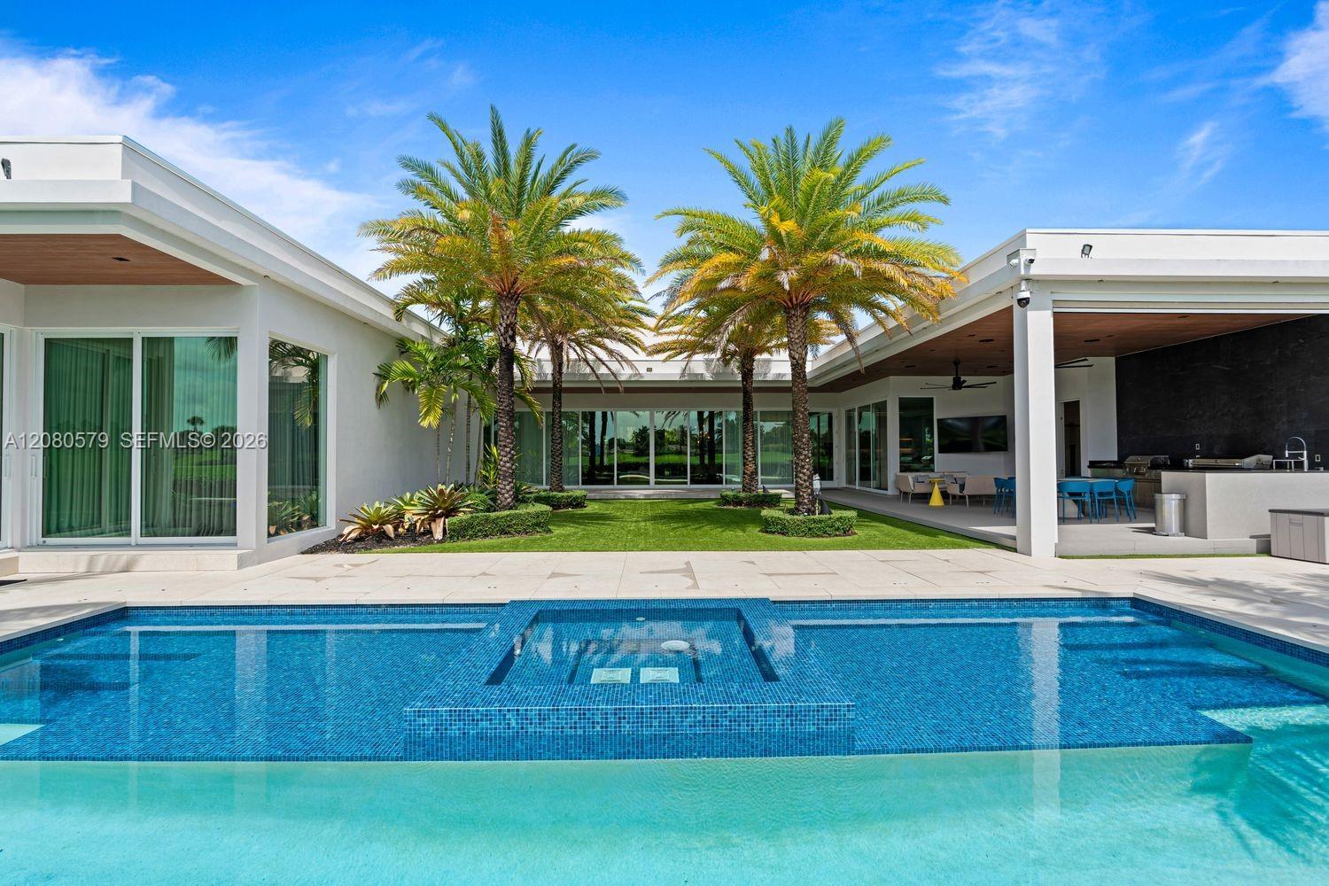 3939 Country Club Ln, Fort Lauderdale FL 33308
