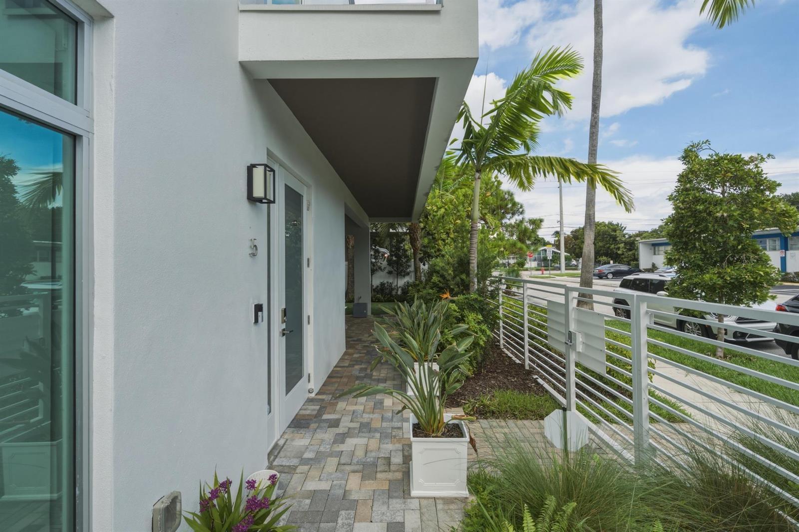 5 SE 11th Avenue, Fort Lauderdale FL 33301 photo 2