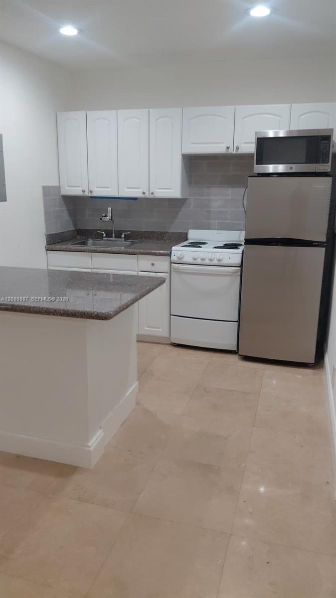 1429 SW 9th St # 9, Fort Lauderdale FL 33312