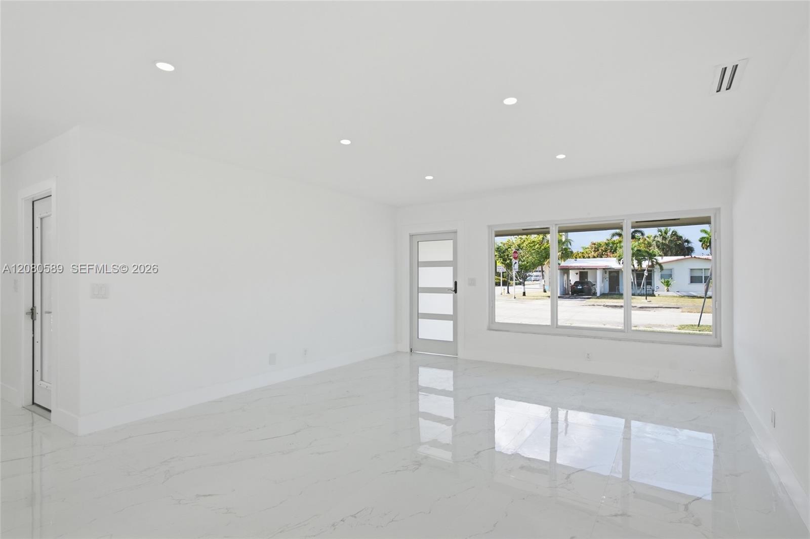 824 NW 29th Ct, Wilton Manors FL 33311 photo 5