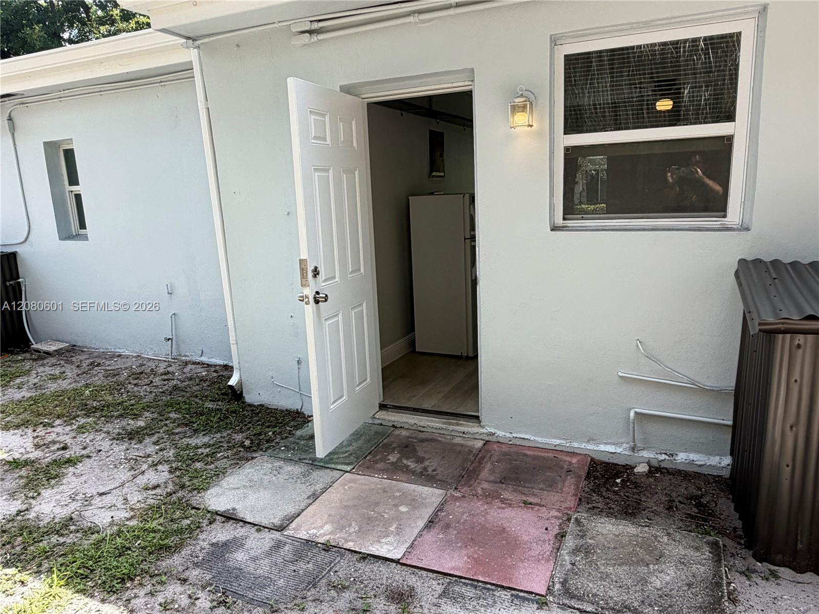 2803 NE 6th Ln # 2803, Wilton Manors FL 33334 photo 3
