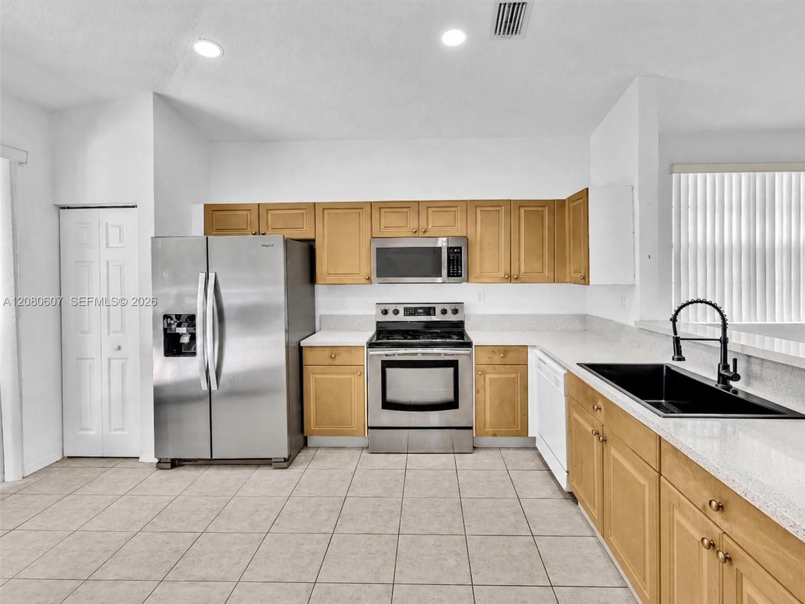 7420 S Aragon Blvd # 1, Sunrise FL 33313 photo 5