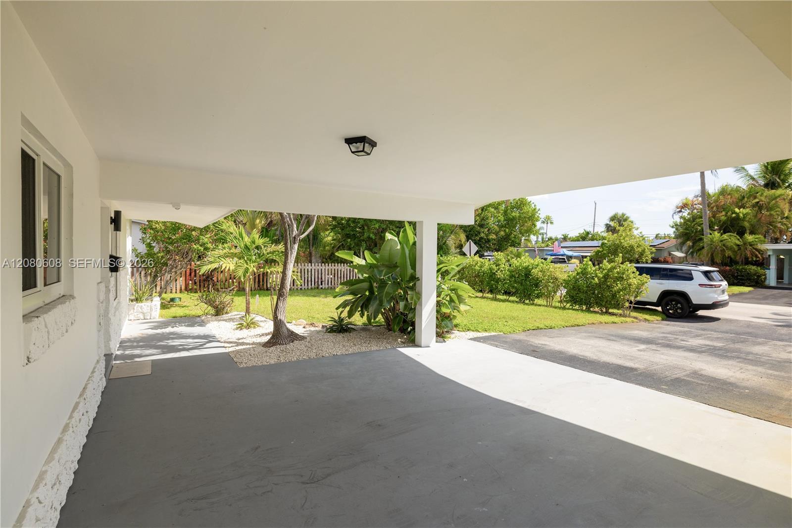 4401 NE 13th Ave, Oakland Park FL 33334 photo 3