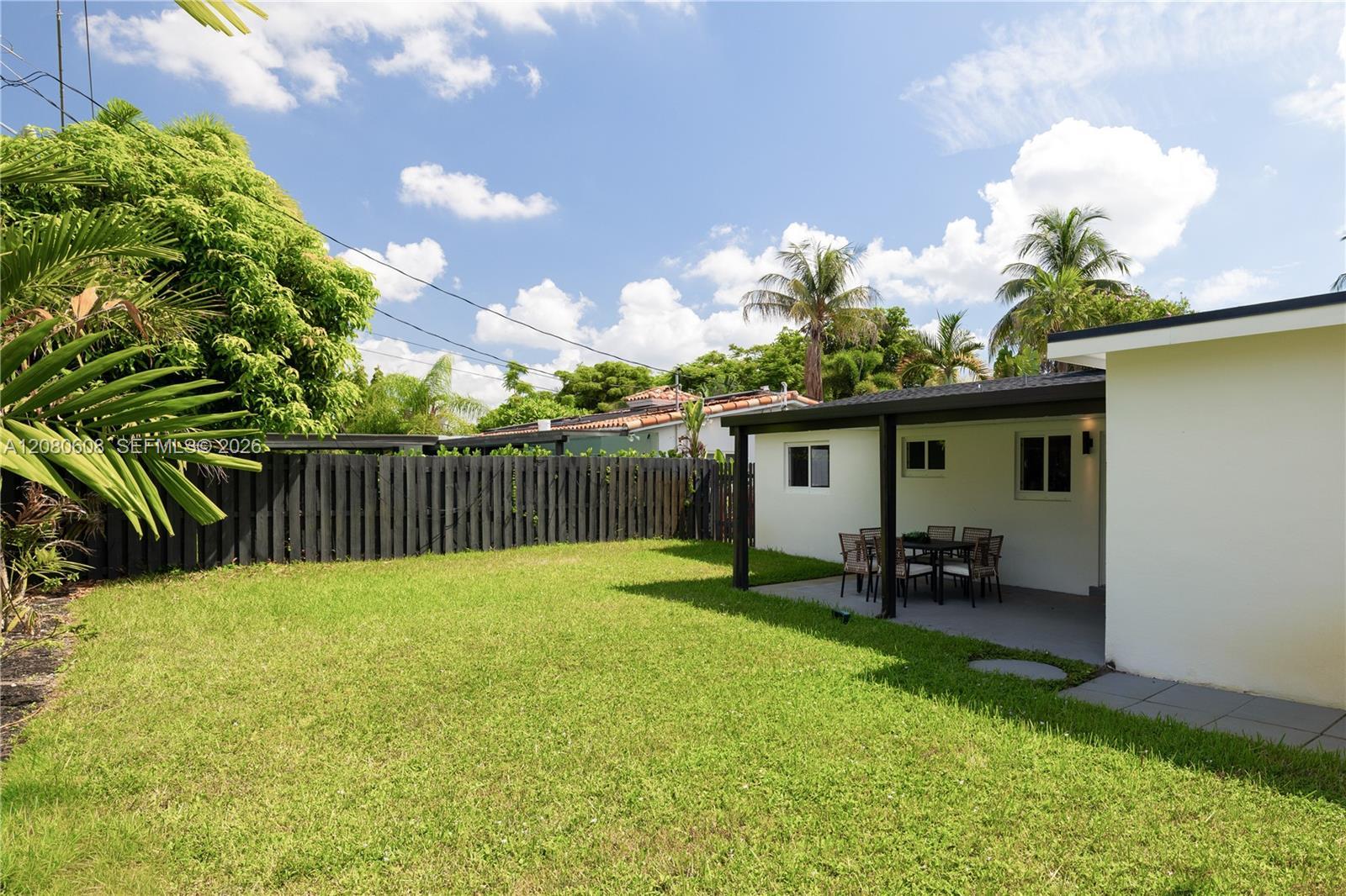 4401 NE 13th Ave, Oakland Park FL 33334 photo 4