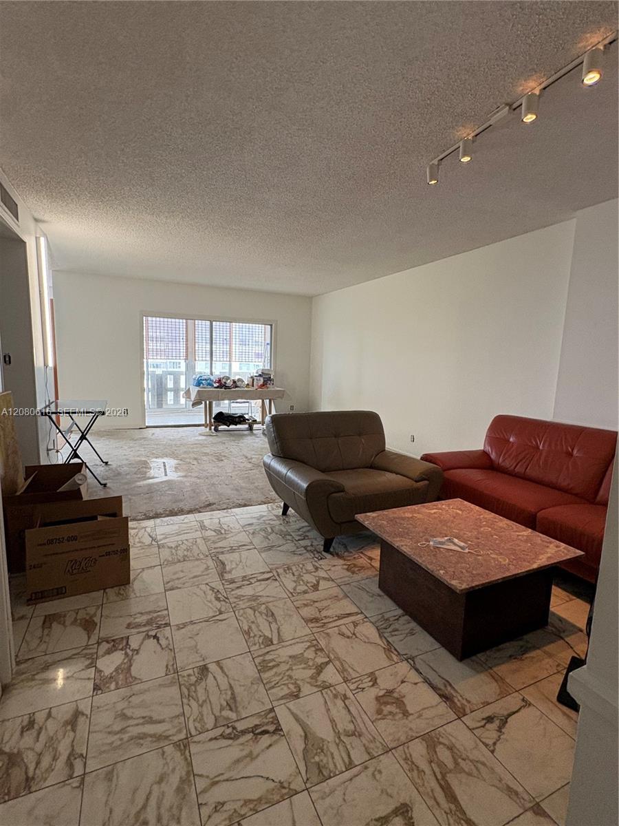 4330 Hillcrest Dr # 816, Hollywood FL 33021 photo 3