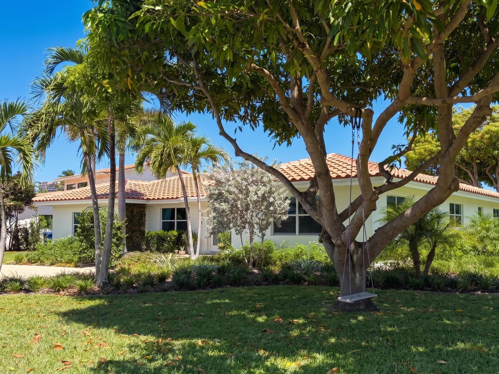 1584 Blue Water Terrace N, Pompano Beach FL 33062 photo 2