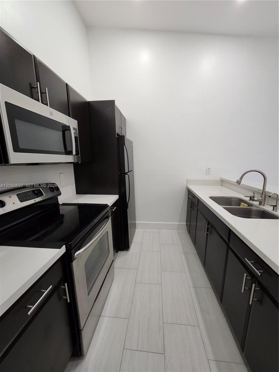 18224 Mediterranean Blvd # 17, Hialeah FL 33015 photo 5